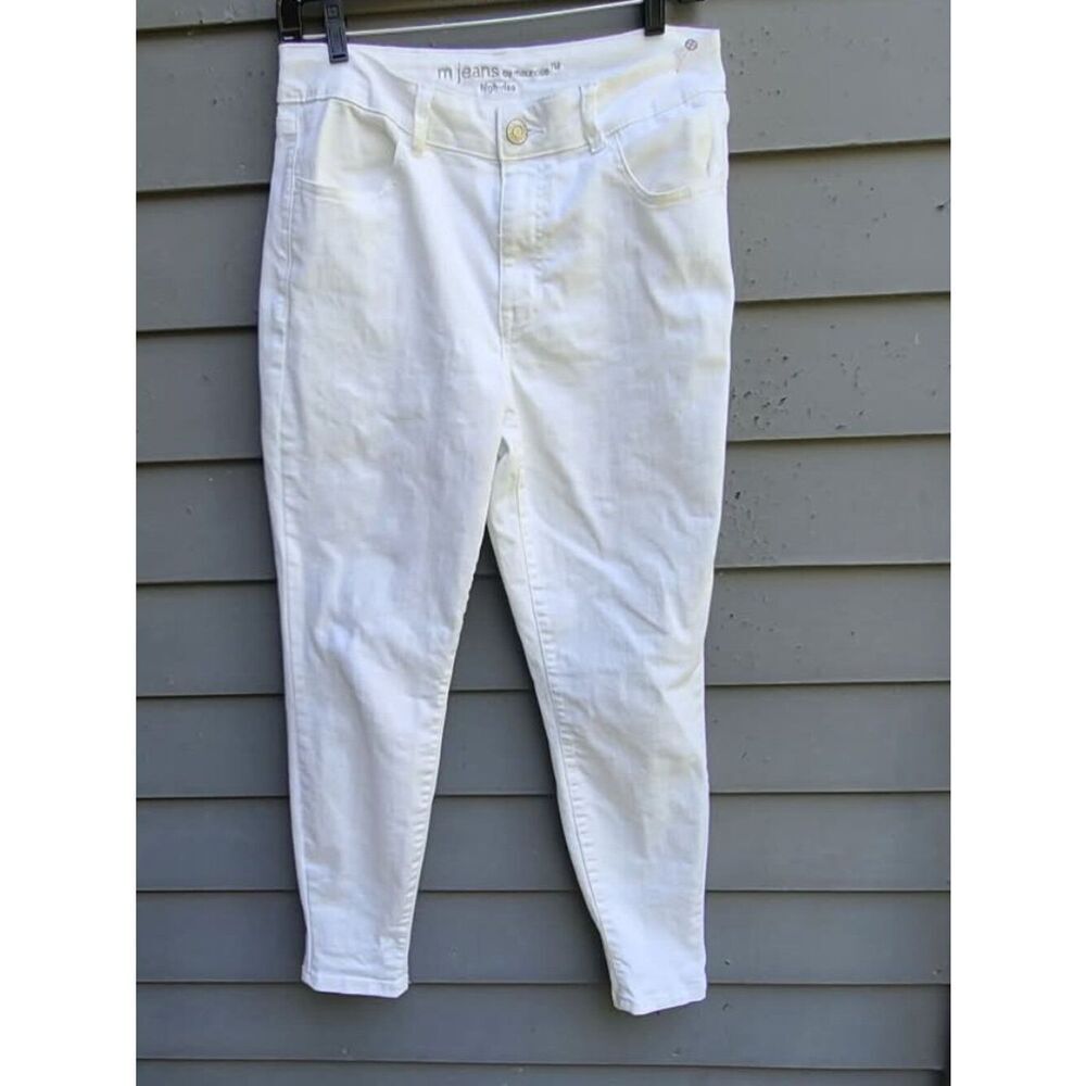 M Jeans by Maurices White High Rise Jeans size Medium